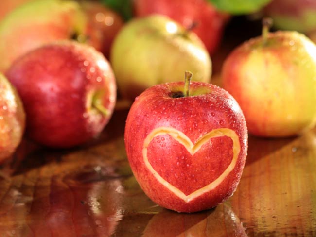 Eat Apple, Green Tomatoes to Gain Never-Say-Die Muscles