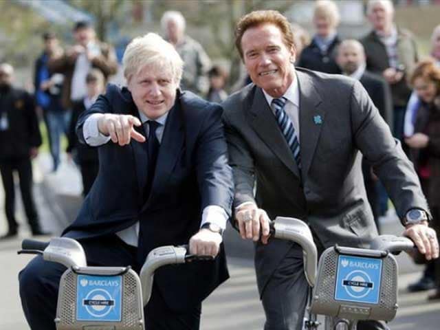 Arnold Schwarzenegger Cycles Around London, Leaves Trail of Disbelieving Tweets