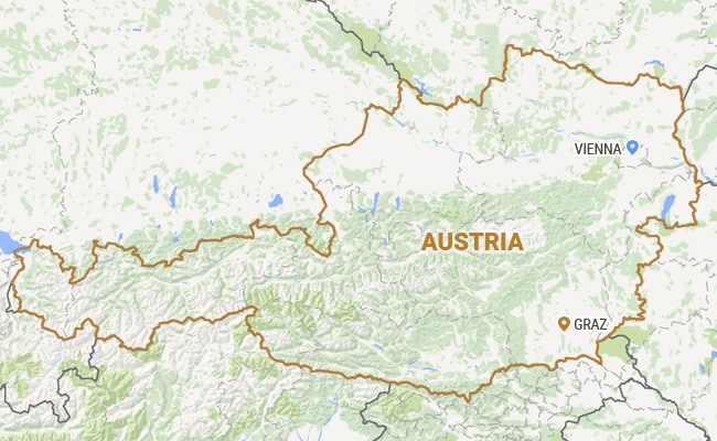 3 Dead, 34 Injured as Car Rams Crowd in Austria's Graz