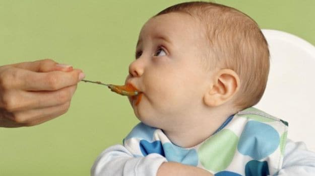 Feeding Young Babies Variety of Vegetables Helps Develop Broader Diet
