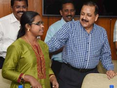 Centre Felicitates First Visually Challenged Foreign Services Officer Beno Zephine
