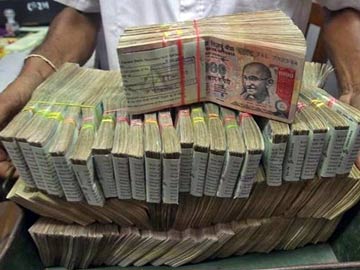 आंध्र की मंत्री ने लावारिस बैग में बम की आशंका जताई, पुलिस को बैग से मिले 10 लाख रुपये