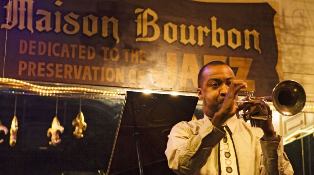 Bourbon Owes a Debt to its British Roots | Empire of Drinks