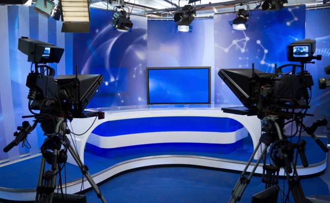 2 Years After Shutdown Greek Public Broadcaster Back on Air