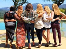 Caitlyn Jenner Tweets Photo of Herself With 5 Girlfriends