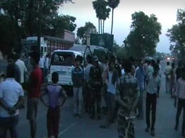 8 Dead, 3 Injured After SUV Collides With Truck in Bihar 8 Dead, 3 Injured After SUV Collides With Truck in Bihar
