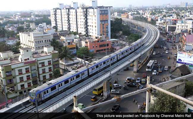 மெட்ரோ ரயிலின் பெயரில் போலி இணையதளம் உருவாக்கியவர் கைது