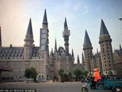 China 'Hogwarts' Students Embrace Ancient Tradition at Graduation