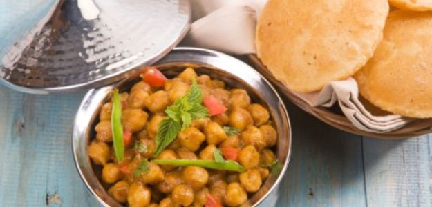 Where Do You Get the Best Chole Bhature in Delhi?