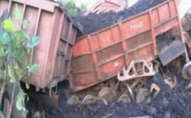 Coal-Laden Goods Train Derails in Jharkhand's Latehar District