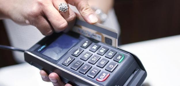 When You Should Use Credit Card - and When You Should Not