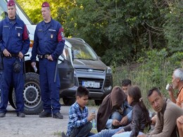 European Union Frowns on Hungarian Border Fence Against Migrants European Union Frowns on Hungarian Border Fence Against Migrants