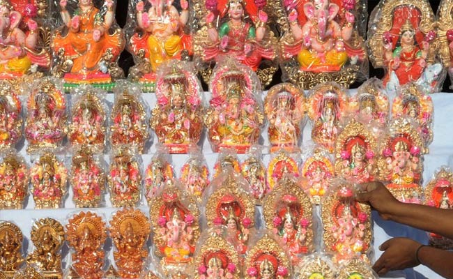 Chinese Ganesha's Eyes Narrower, Says Defence Minister Manohar Parrikar, Pitches for 'Make in India'