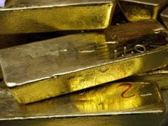 Gold Holds Near $1,170; Greece, Dollar Eyed for Cues