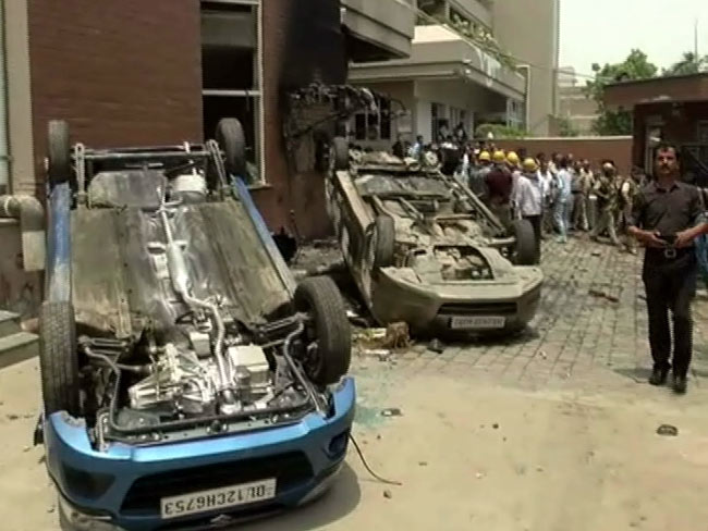 गुड़गांव की एक्सपोर्ट कंपनी में कर्मचारियों का जोरदार हंगामा, तोड़फोड़ भी की