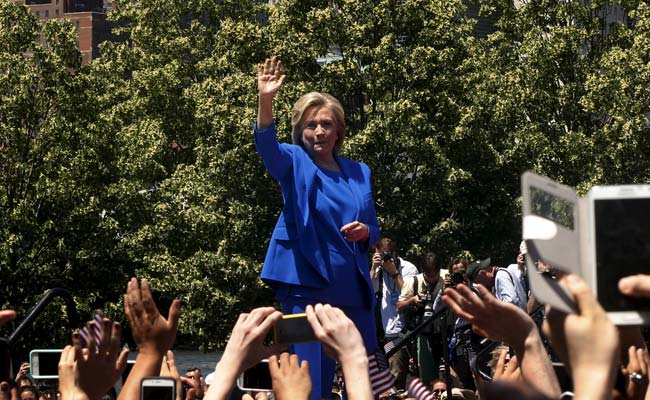 Forget Polls: Is Hillary Rising On Height Chart?