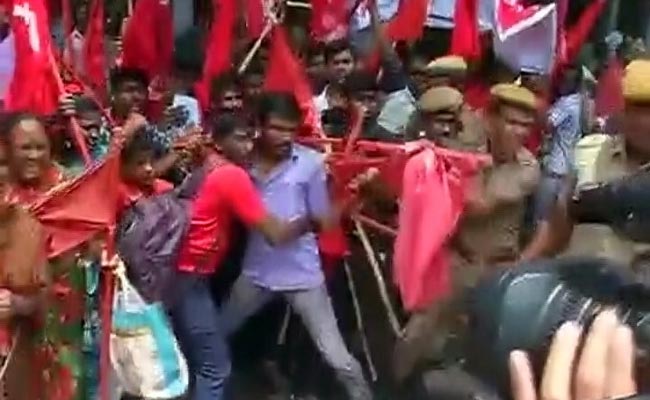 IIT-Madras Protests Continue, Take Casteist Turn