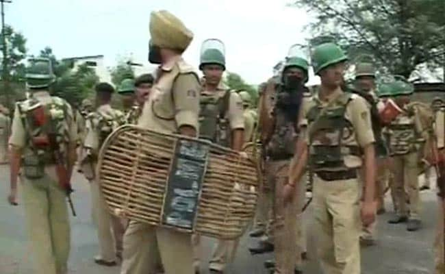 Jammu-Pathankot Highway Blocked by Sikh Protestors, Internet Services Suspended