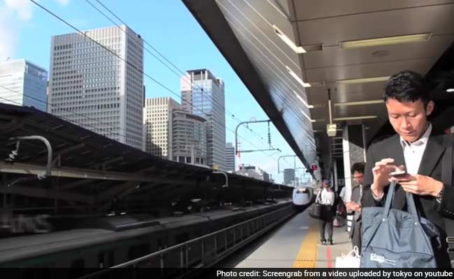 Japanese Bullet Train's 7-Minute Scrub Goes Viral