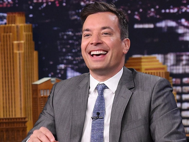 Jimmy Fallon Injures Hand, Undergoes Surgery, Tweets Pic