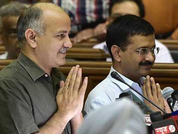 एसीबी प्रमुख पर 'जंग' के बीच केजरीवाल ने गृहमंत्री राजनाथ सिंह को भेजा 'सीक्रेट नोट'