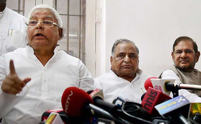 Mulayam Singh Yadav Pulls Out of Bihar Alliance, Will Fight State Election Alone