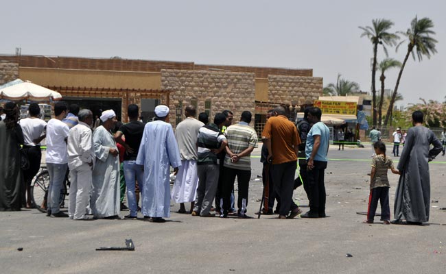 Egypt Police Foil Suicide Attack, Shooting at Famed Luxor Temple