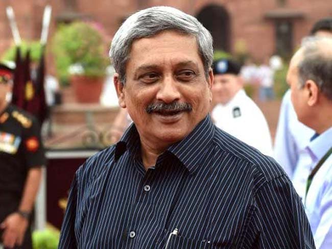 Manohar Parrikar Becomes First Indian Defence Minister To Visit US Pacific Command