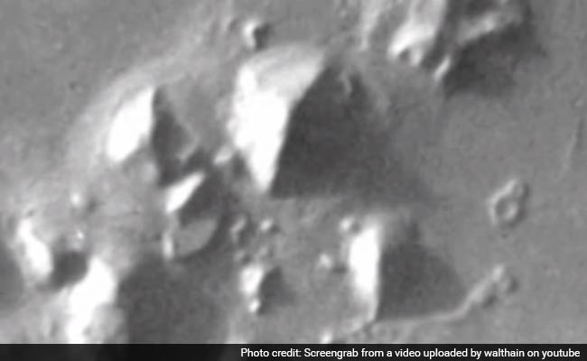 NASA Spots Pyramid-Like Structure on Mars