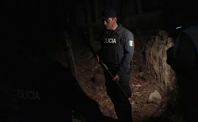 At Least 10 Killed as Vigilantes Clash in Mexico