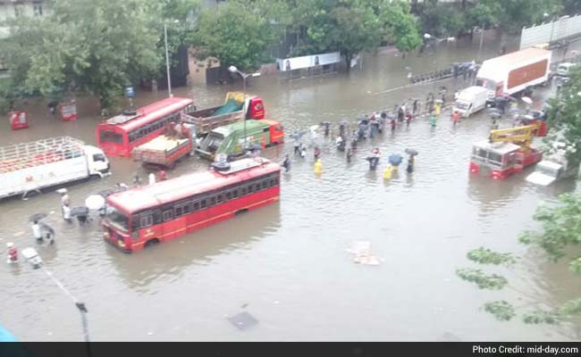 Bombay High Court Shuts Down For the Day as Rain Pounds Mumbai