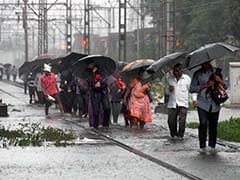 As Rain Stops, Water Recedes From Mumbai Roads; Train Services Resume