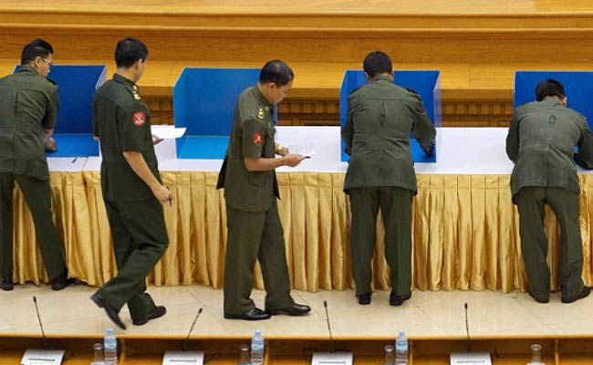 Moves to Change 2 Key Constitution Clauses Fail in Myanmar House Vote