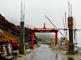 चीन ने नाथूला-पास से कैलाश मानसरोवर यात्रा पर रोक लगाई, करीब सौ यात्री गंगटोक में रुके चीन ने नाथूला-पास से कैलाश मानसरोवर यात्रा पर रोक लगाई, करीब सौ यात्री गंगटोक में रुके