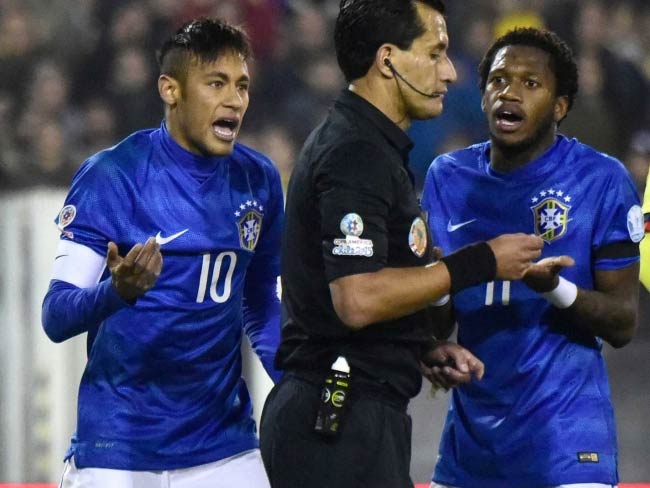 कोपा कप : ब्राज़ील को डबल झटका, मैच भी हारे और नेमार को मिला रेड कार्ड