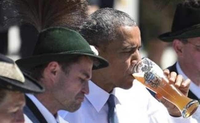 US President Barack Obama Jokes, Swigs Beer With Bavarians at Start of G7 Trip