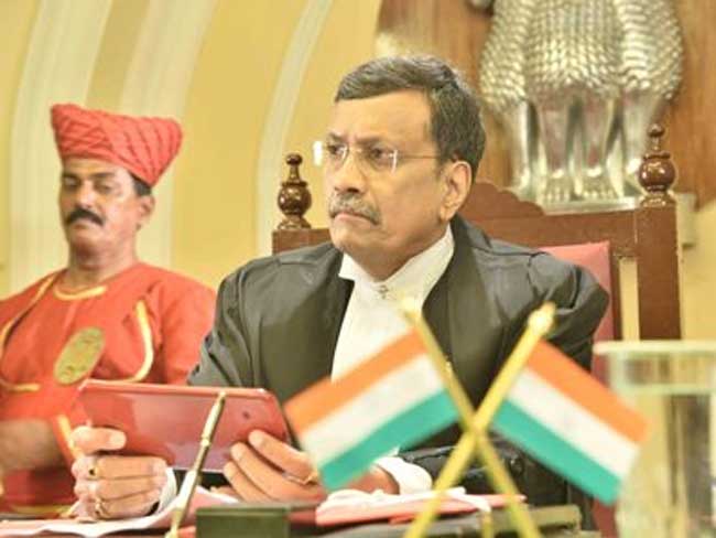 रियल लाइफ़ जज रील लाइफ़ के जज बने!