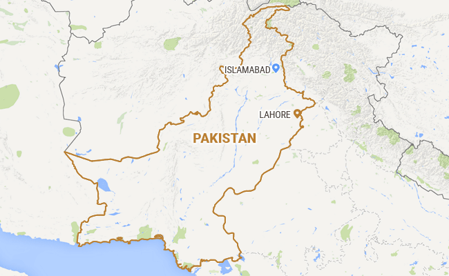 16 Dead, 100 Trapped After Pakistan Factory Collapse