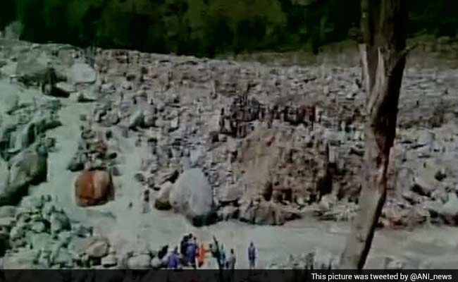 Over 1,000 Pilgrims Evacuated in Uttarakhand