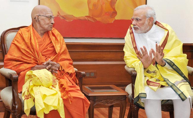 Head of Sivagiri Mutt of Kerala Meets Prime Minister Modi