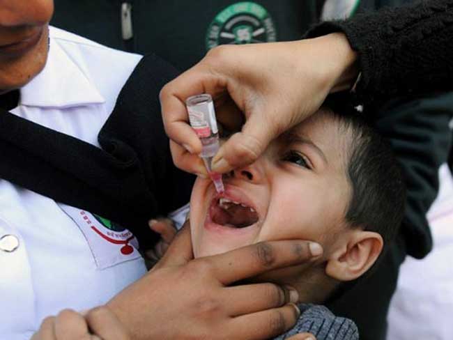 7 Pakistani Policemen Killed During Anti-Polio Drive