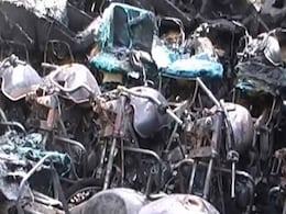 पुणे में करीब 90 वाहनों को किया आग के हवाले, एक हिरासत में पुणे में करीब 90 वाहनों को किया आग के हवाले, एक हिरासत में