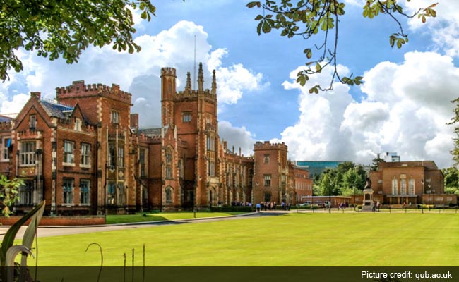 Muslim Students 'Praying in Corridors' at Queen's University Belfast