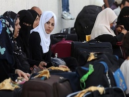Egypt Opens Gaza Crossing for Third Time in a Month Egypt Opens Gaza Crossing for Third Time in a Month
