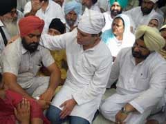 Rahul Gandhi Visits Family of Punjab Farmer Who Committed Suicide