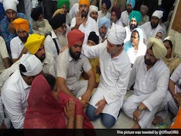 Rahul Gandhi Visits Family of Punjab Farmer Who Committed Suicide Rahul Gandhi Visits Family of Punjab Farmer Who Committed Suicide