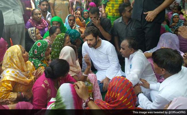 Rahul Gandhi Meets Striking Sanitation Workers in Delhi as Garbage Crisis Mounts