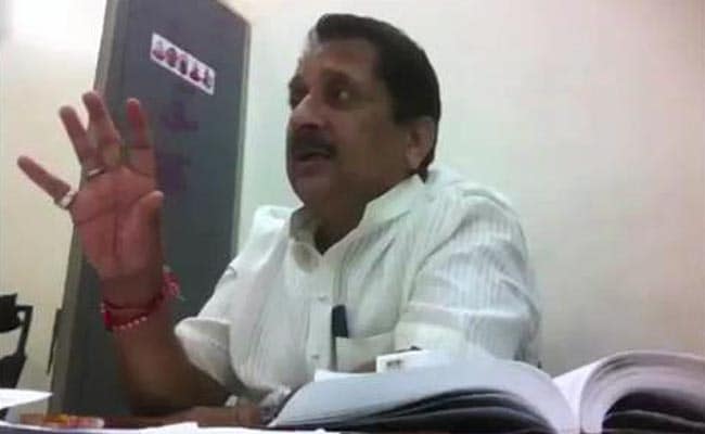 BJP Notice to Lawmaker Who Was Caught on Camera Criticising PM Modi