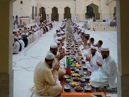 Ramzan 2020: रमजान में सहरी और इफ्तार करने का ये है सही समय, रोजेदार यहां देखें पूरा टाइम टेबल Ramzan 2020: रमजान में सहरी और इफ्तार करने का ये है सही समय, रोजेदार यहां देखें पूरा टाइम टेबल