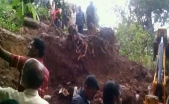 3-Hour-Long Traffic Jams on Major Mumbai-Pune Highway After Rain, Landslide